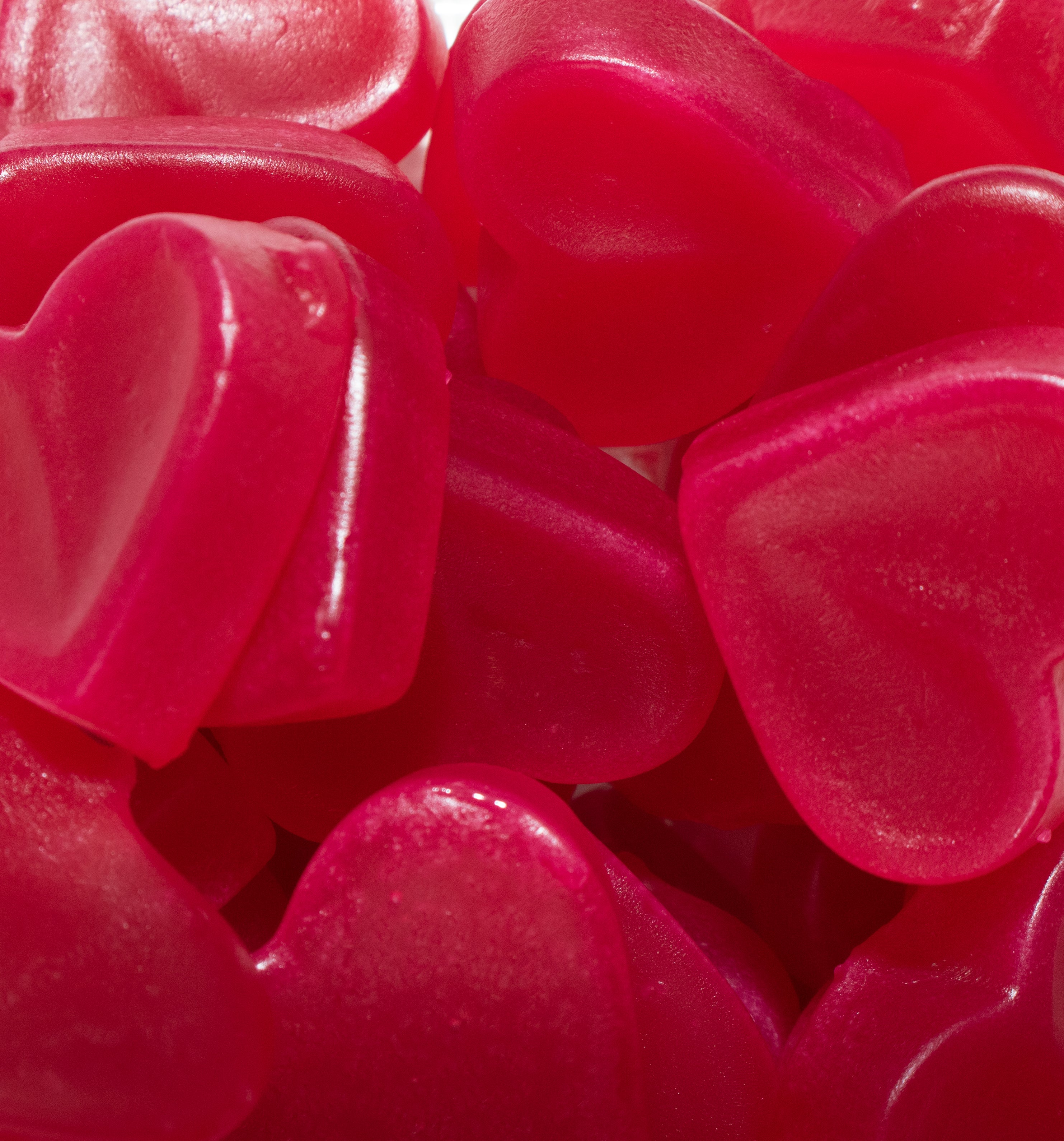 Giant Glo Hearts – Riverside Candy Shoppe